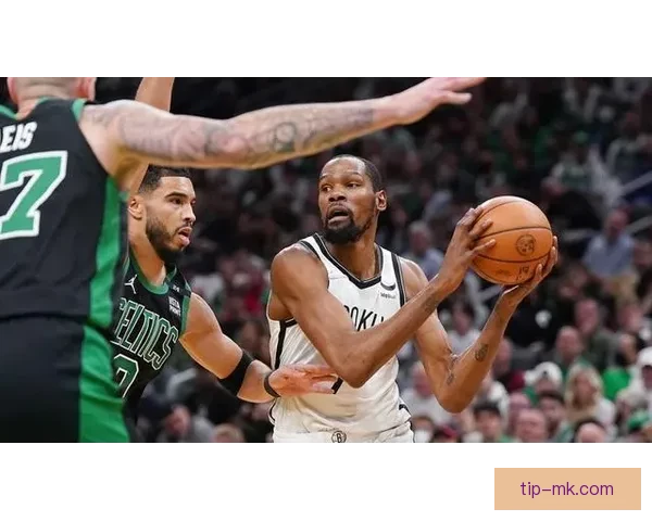 杜兰特称詹姆斯还能延续4到5年职业生涯 强调末节低出手因重视团队篮球